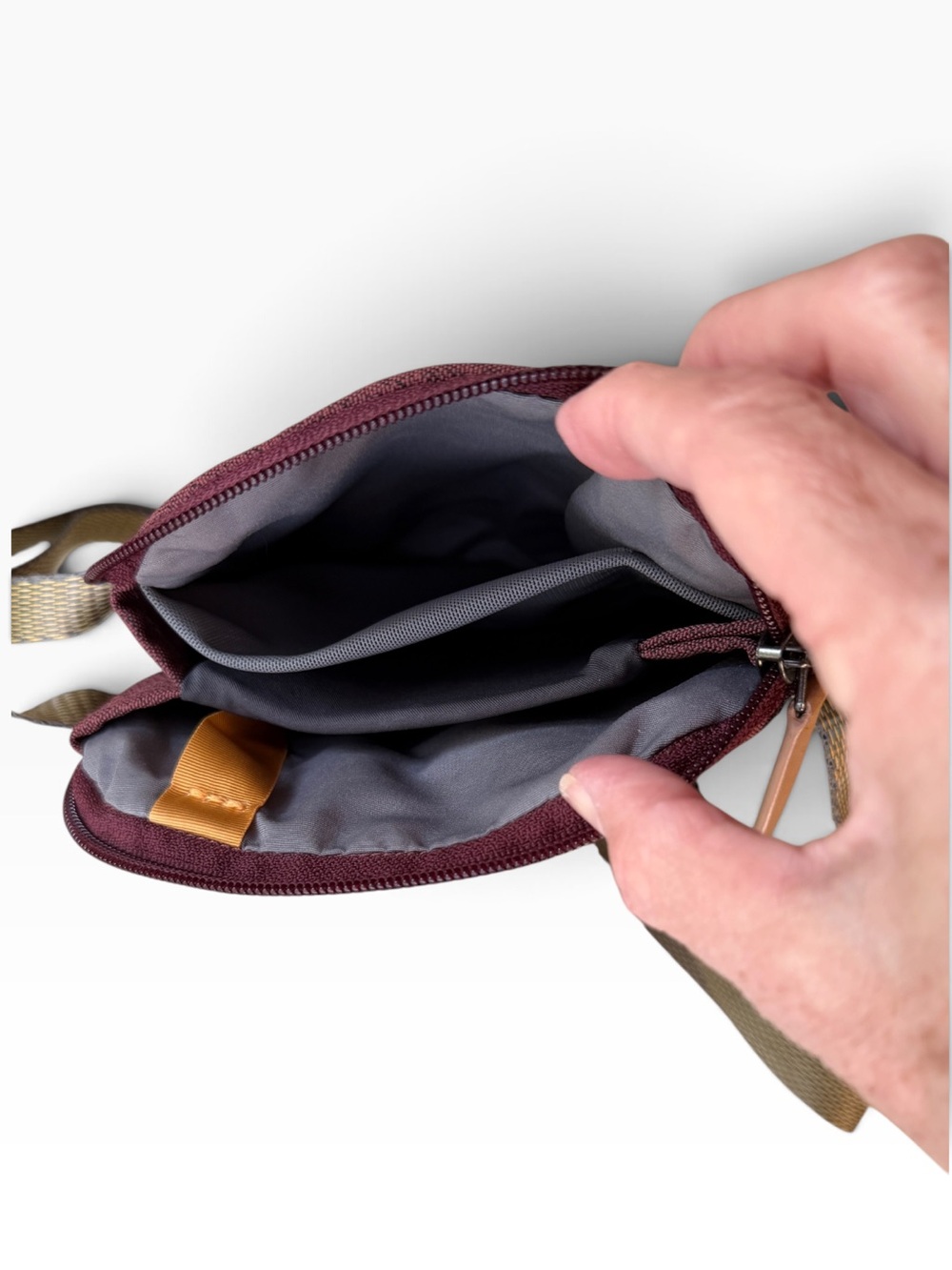 Bellroy 8”x6” Crossbody City Pouch purse, Burgundy Fabric and Leather Trim - Picture 5 of 11
